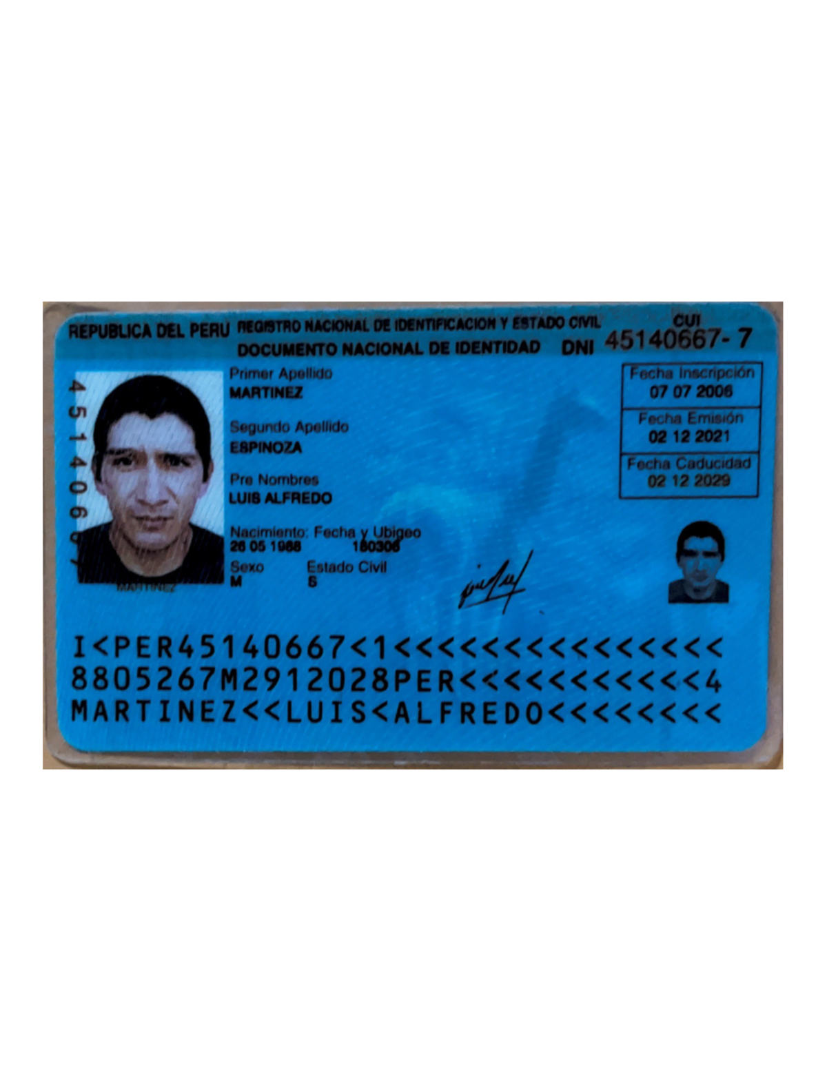 Republica DEL PERU Registro Nacional DE Identificacion Y Estado Civil ...